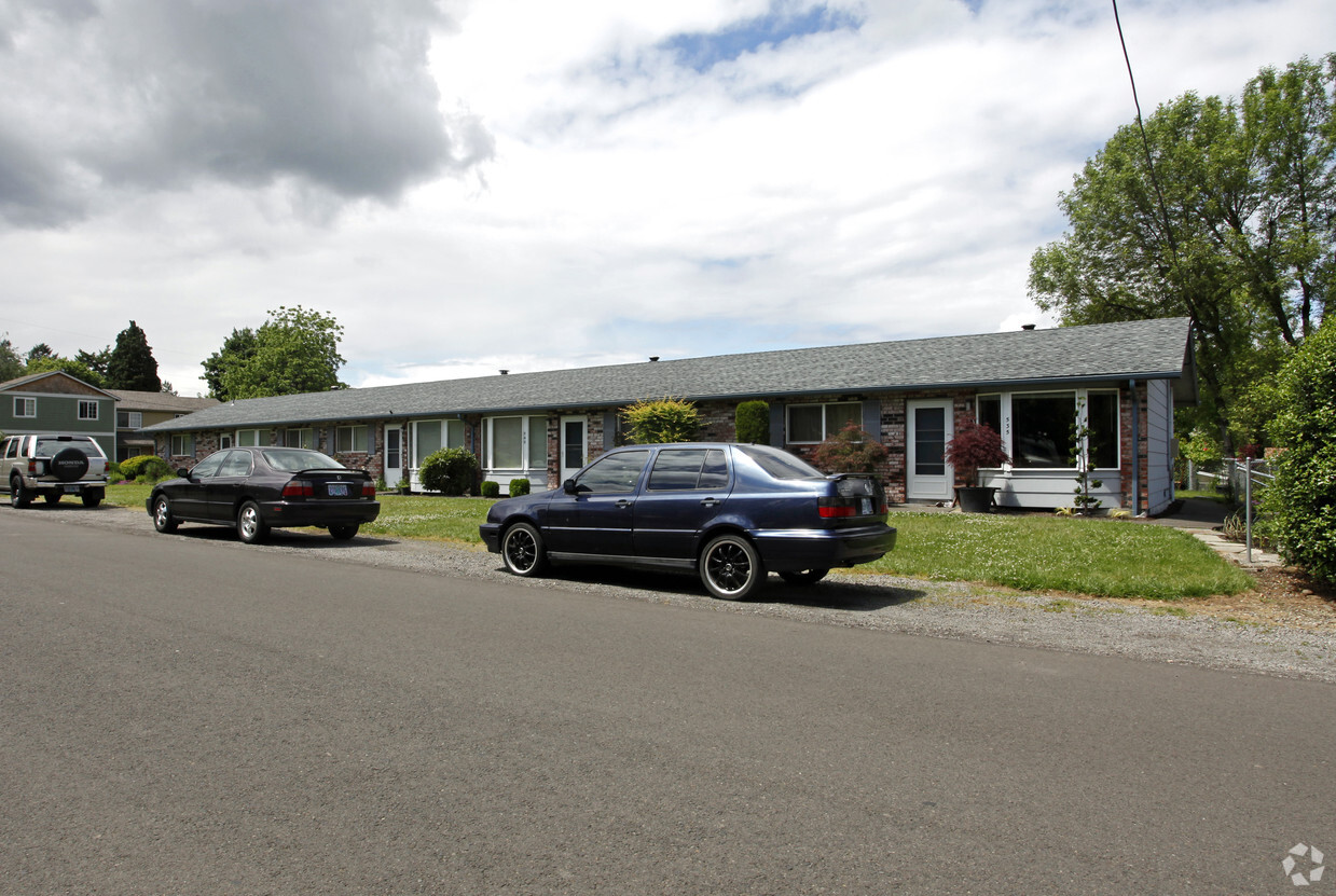 Building Photo - Fairview Apartments