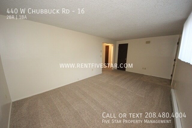 Building Photo - Charming Apartment in Chubbuck! Visit rent...