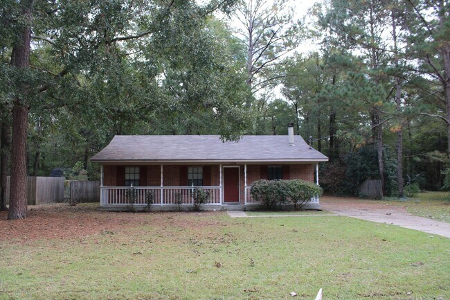 Foto del edificio - 2440 Ellen Ln