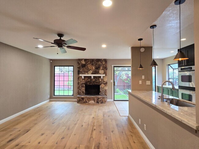 Foto del edificio - 115 Espada Pl