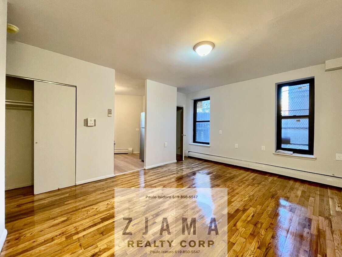 Primary Photo - 136 St Pauls Pl