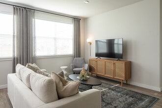 Building Photo - The Standard at Franz