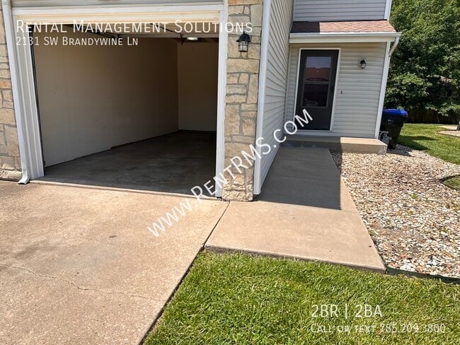 Building Photo - USD 437 - WITHIN WALKING DISTANCE OF WESTR...
