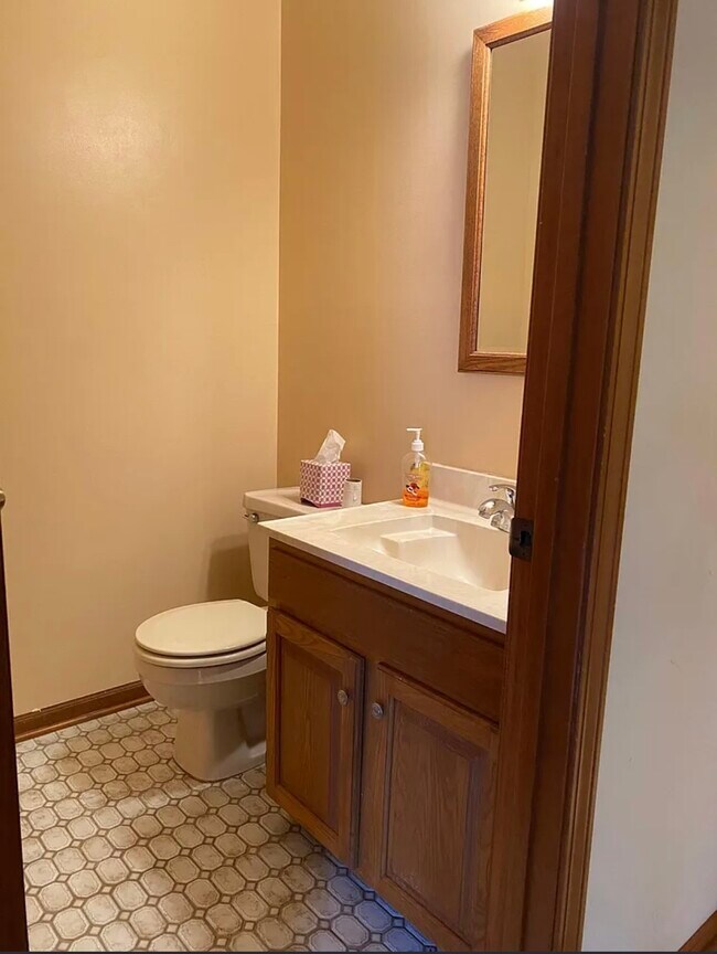 Foto del edificio - 773 Kenmare Pkwy