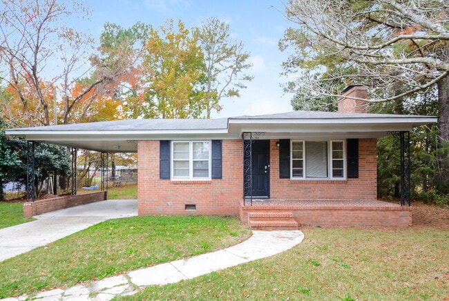 Building Photo - 110 E Crestview Dr