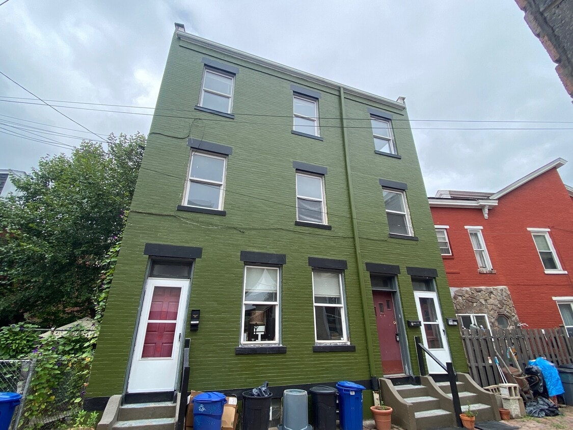 4633 Eden Way, Pittsburgh, PA 15201 House Rental in Pittsburgh, PA