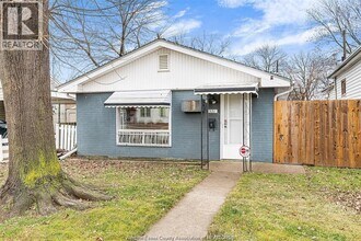Building Photo - 921 Partington Ave