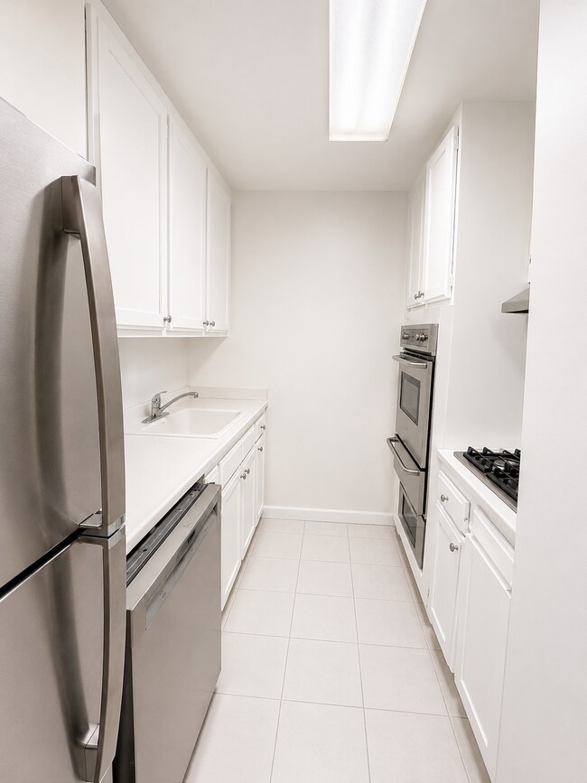 Foto del edificio - 227 E 62nd St