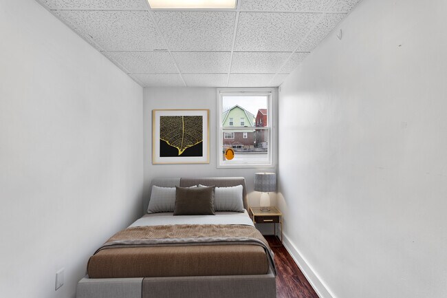 Bed Room - 4229 Haldane St