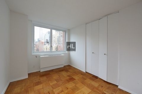 Primary Photo - 115 E 34th St
