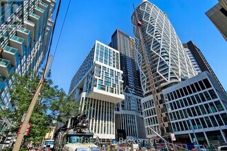 Building Photo - 238 Simcoe St