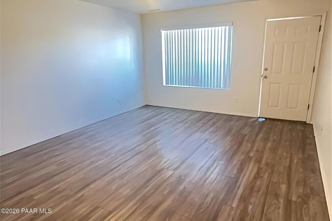 Building Photo - 6069 N Rockland Dr