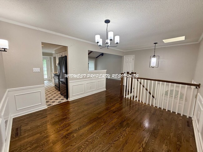 Building Photo - Newly Remodeled 3 Bed, 2.5 Bath Home with ...