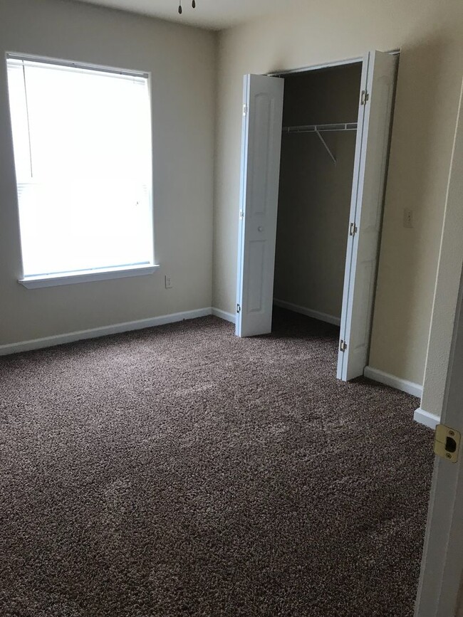 Foto del edificio - Beautiful 2 bedroom in our newest building!