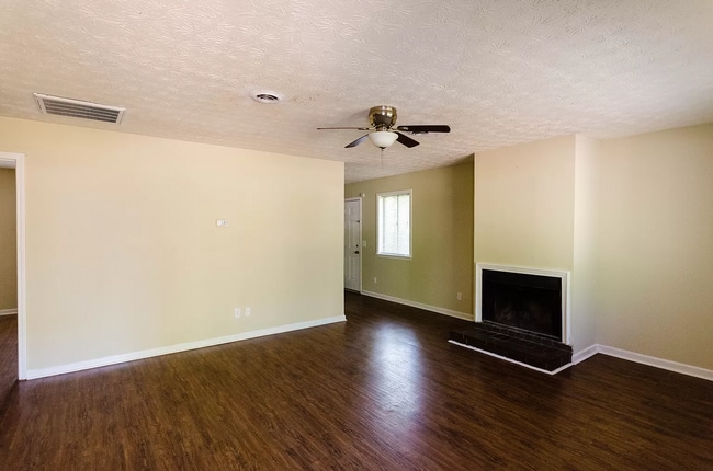 Building Photo - 138 Langford Ct