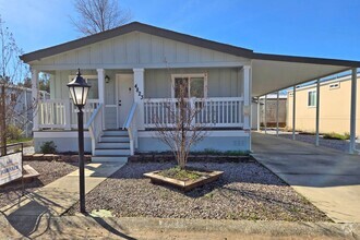 Building Photo - 4823 Pecan Dr