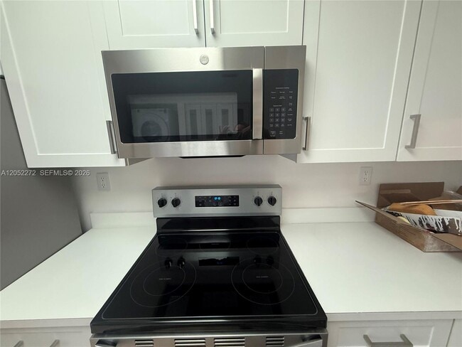 Foto del edificio - 3553 Magellan Cir