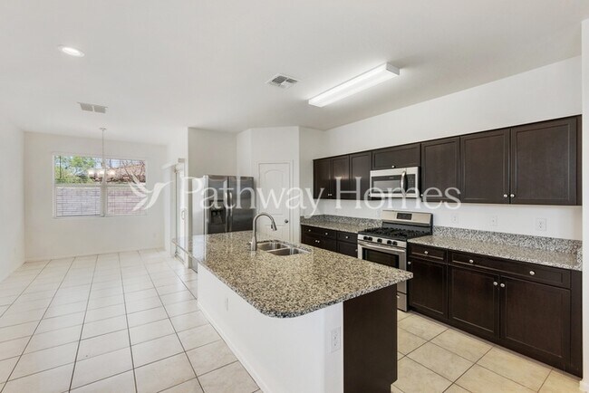 Building Photo - 31006 W Picadilly Rd