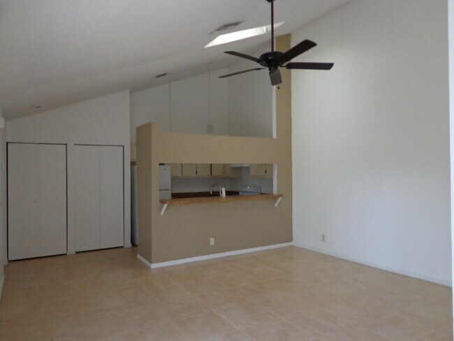 Foto del edificio - 1167 Periwinkle Pl