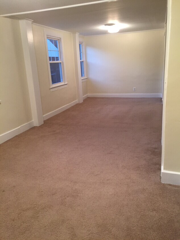 248 Parker Ave Unit 2, Holden, MA 01520 Apartments in Holden, MA