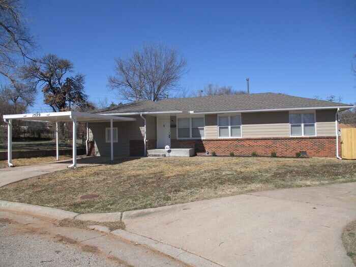 1529 NE 34th St. Oklahoma City, OK 73111 House Rental in Oklahoma