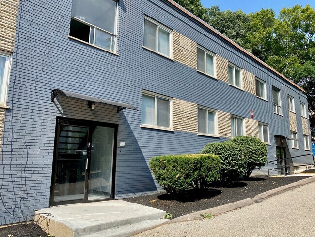 Foto del edificio - 2702 May St
