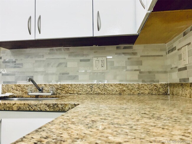 Building Photo - 2735 NW 58th Terrace