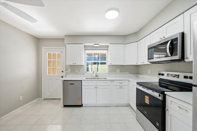 Foto del edificio - 2810 62nd Ave N
