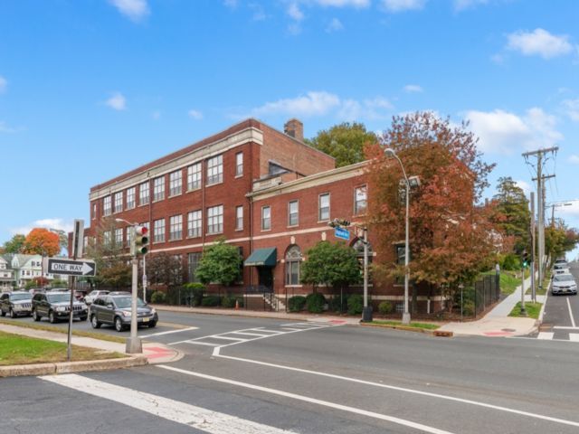 Primary Photo - 350 Scotland Rd