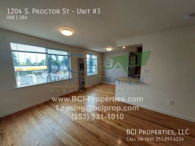 Building Photo - 1204 S Proctor St