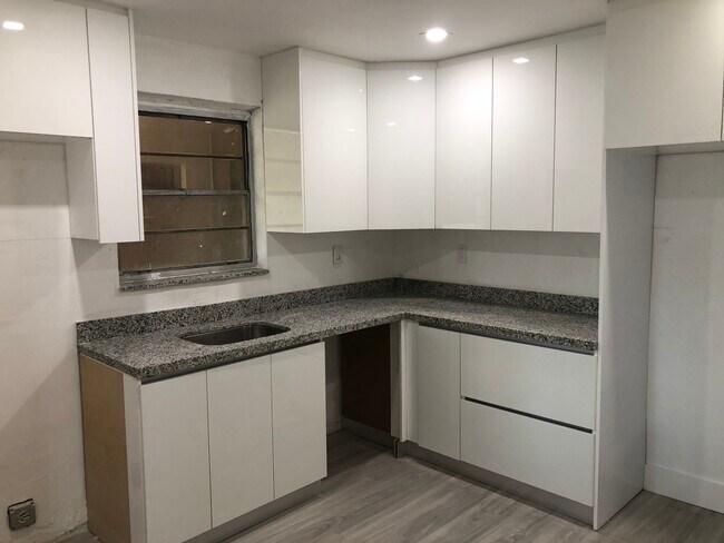 Foto del edificio - 17150 NE 23rd Ave