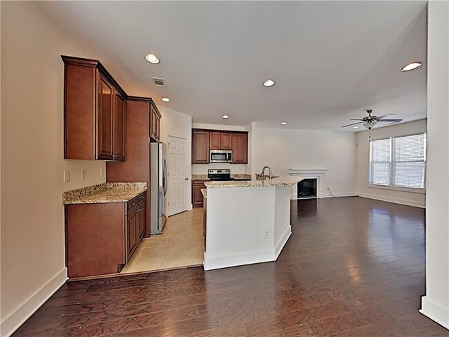 Building Photo - 1783 Maple Walk Cir SW