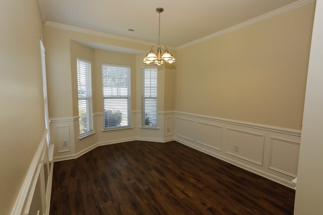 Foto del edificio - 1221 Hammond Dr