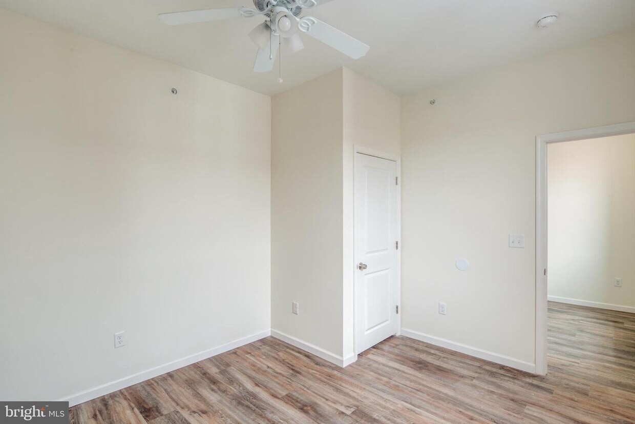 Primary Photo - 317 N 52nd St