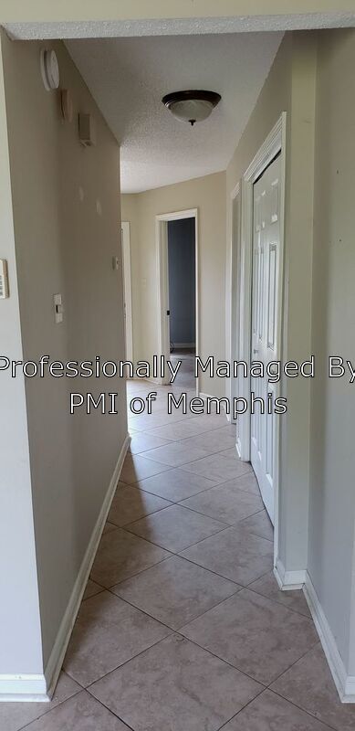 Foto del edificio - 242 S Walnut Bend Rd