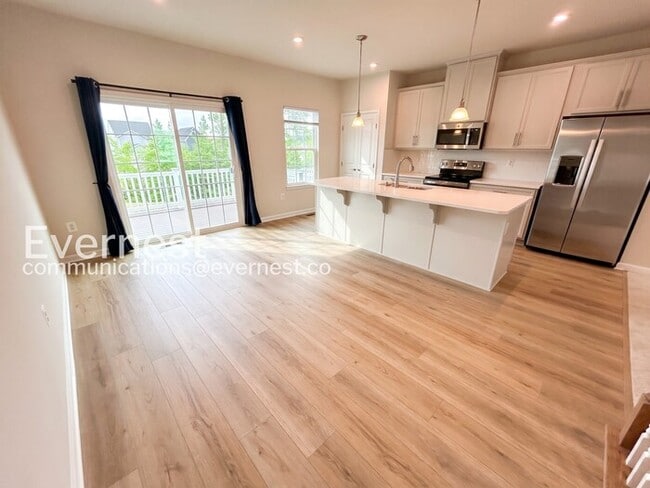 Building Photo - 8808 Stevenson Ln
