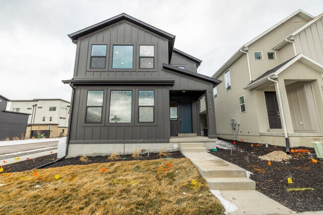 Foto del edificio - 6629 Purple Poppy Ln