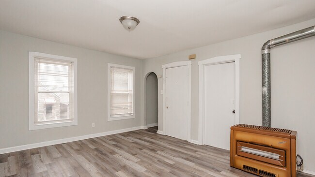 Building Photo - 2951 S Quinn St