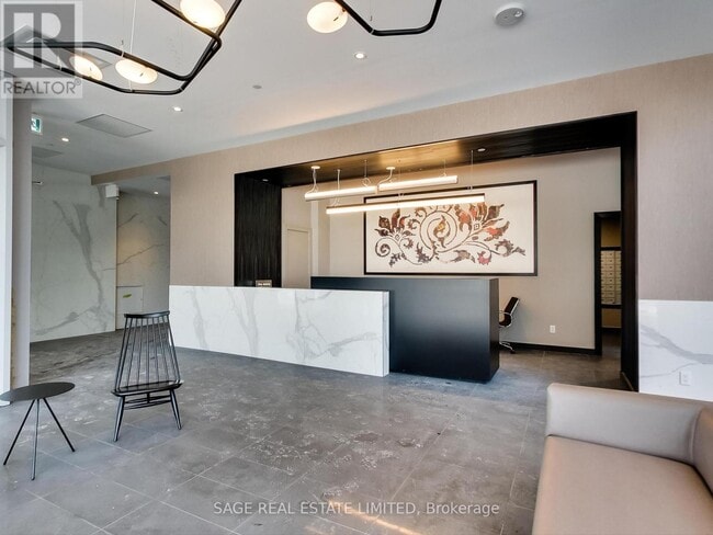 Building Photo - 15 Baseball Pl