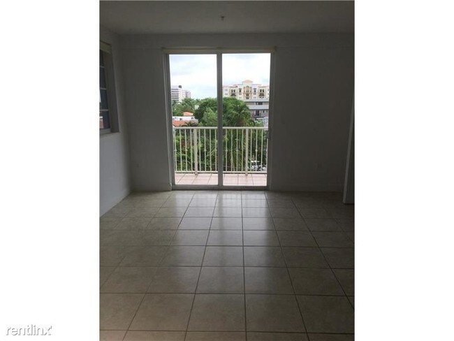 Foto del edificio - 2 br, 2.5 bath  - 107 Mendoza Ave