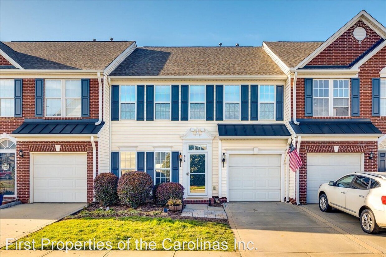 3 br, 2.5 bath House 618 Bayou Circle House Rental in Lake Wylie