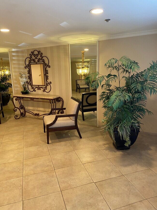 Foto del edificio - 10650 Holman Ave