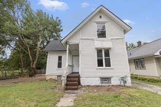 Building Photo - 308 Miriam Ave