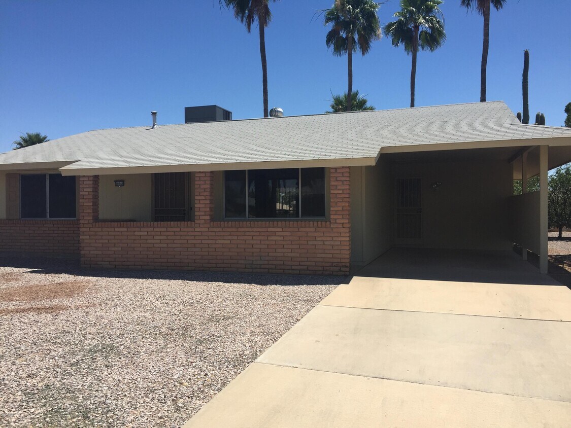 10546 W Kingswood Cir, Sun City, AZ 85351 House Rental in Sun City