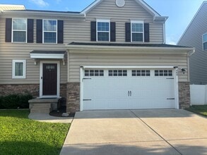 Building Photo - 464 Smee Rd