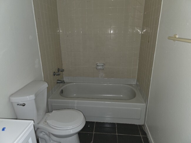 Foto del edificio - 2512 N Carroll St