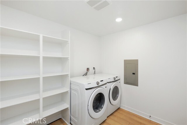 Foto del edificio - 1406 E Meridian St
