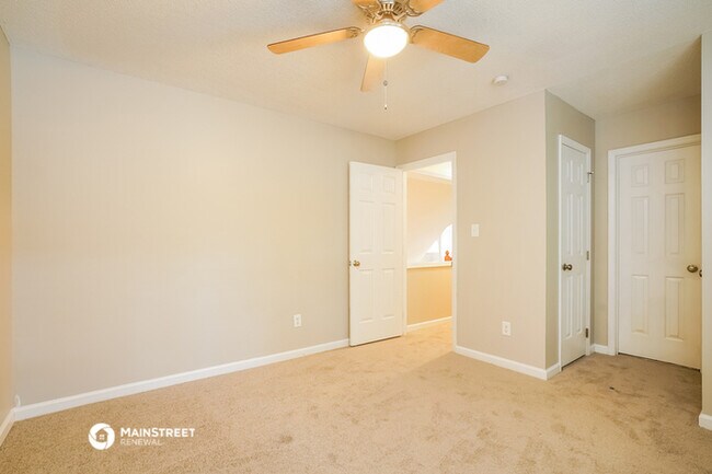 Building Photo - 108 Autumn Pine Ct