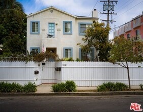Building Photo - 1341 Stanford St