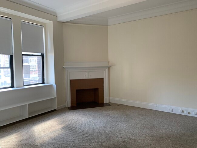 Building Photo - 62 Boylston St